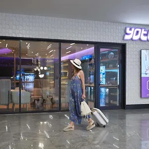 Hotel Yotelair Airport, Duty Free - International Transit Area Istanboel