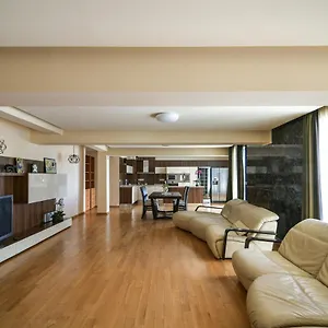 Flat With Monster Living Varna