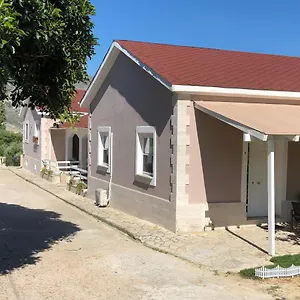 Διαμέρισμα Petros &